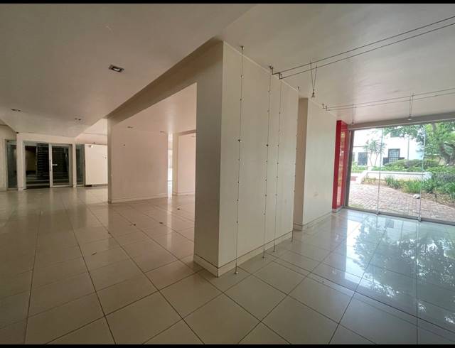 2,859M² OFFICE TO LET IN BRYANSTON